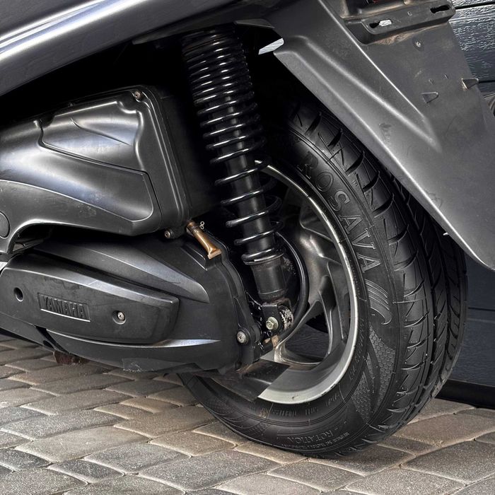 Продам максі-скутер Yamaha Majesty 400 (4722)