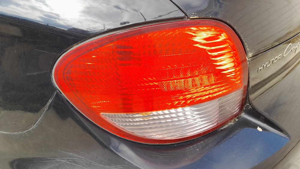 Farolim esquerdo HYUNDAI Coupé (RD)