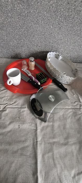 Waga kuchenna gadżety do kuchni noże