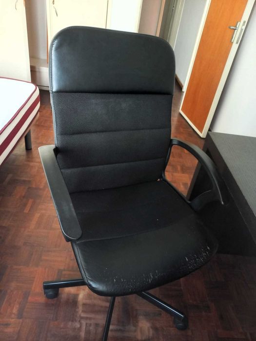 Secretária IKEA Impecável e Super Barata