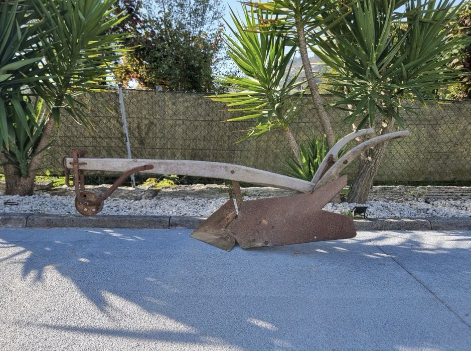 Arado antigo - Bom estado