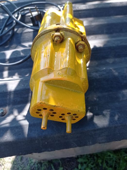 Насос під відновлення