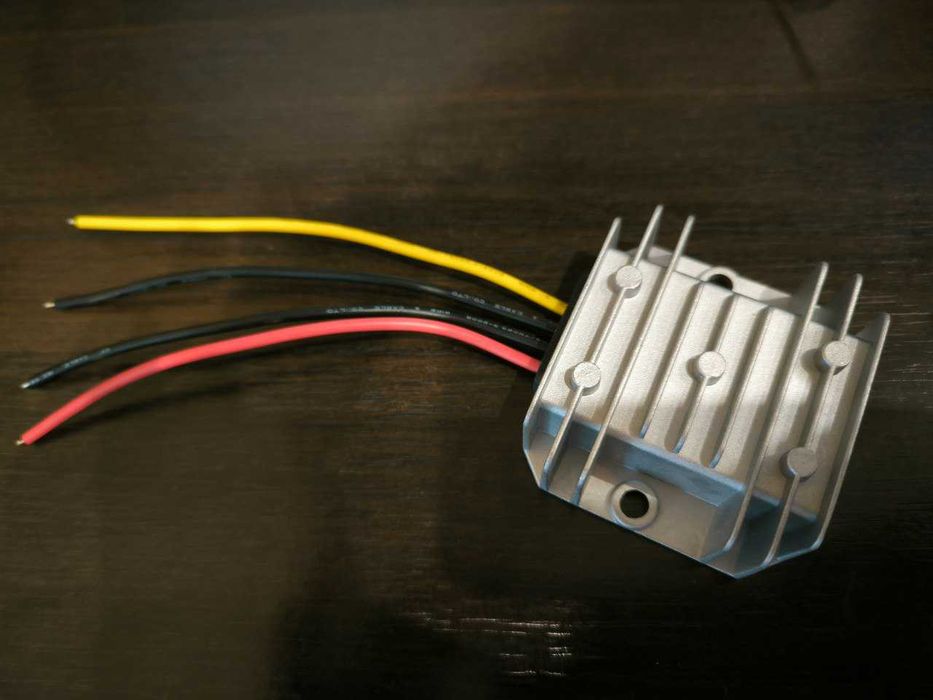 DC-DC 12v-20v перетворювач (для живлення ноутбука від акумулятора)