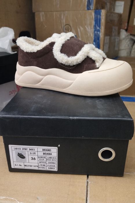 Кросівки жіночі на хутрі, жіночі зимові черевики, кросівки на липучці