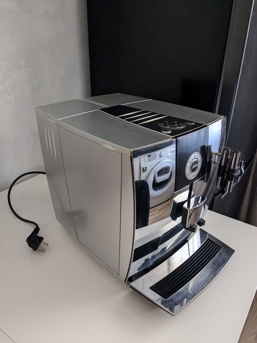 Ekspres do kawy Jura imressa j9