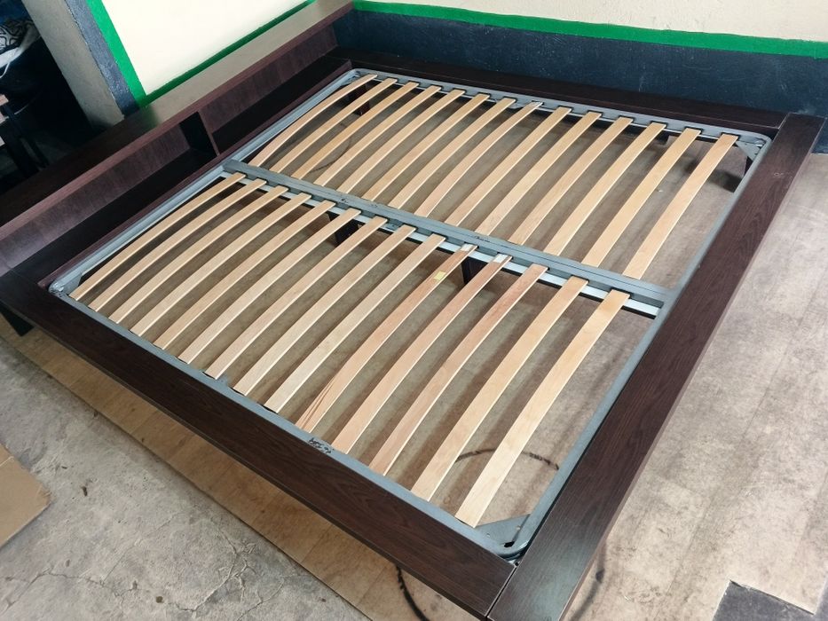 Кровать двуспальная