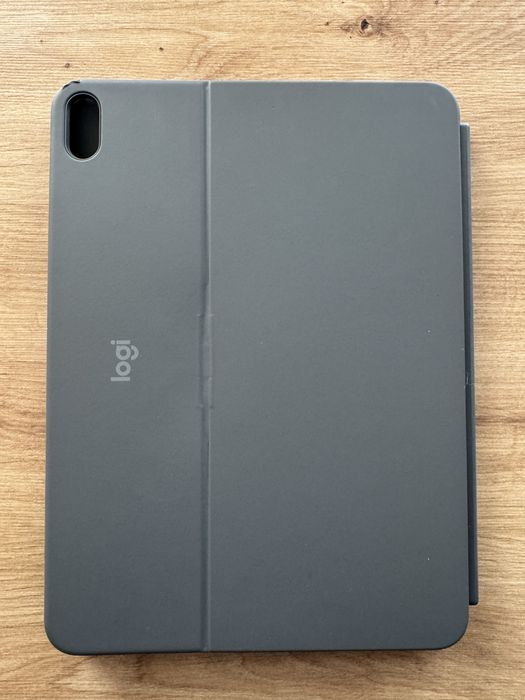 Logitech Combo Touch 11 cali Air M2 M3