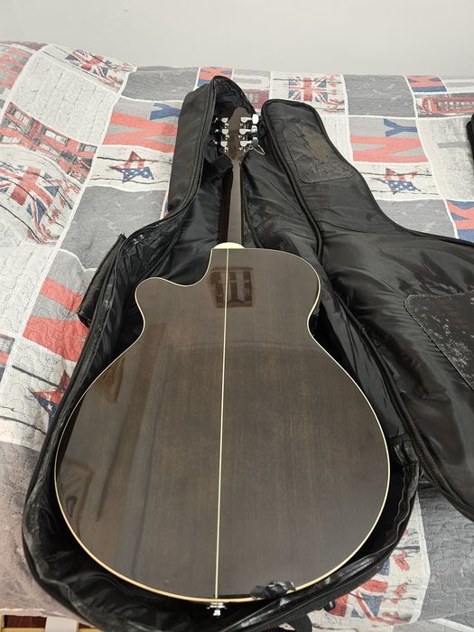 Guitarra  acoustica Aria