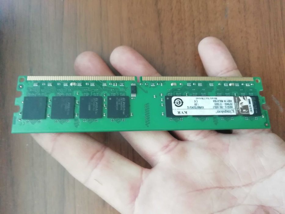 Оперативна пам'ять DDR2 1gb