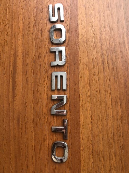 Надпись Sorento GDI