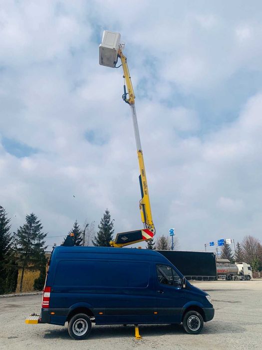 Автовишка АГП-'12; АГП-15. Послуги автовишки.