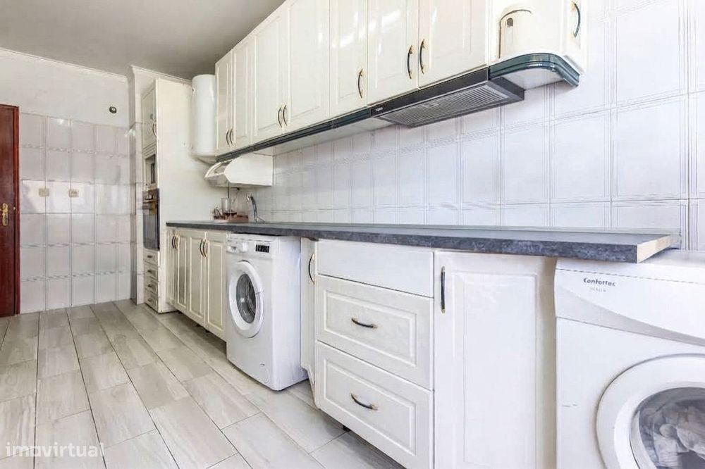 Apartamento T3 em Quinta do Conde, Sesimbra