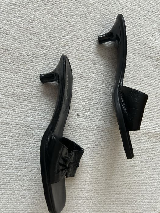 Klapki czarne roz 36