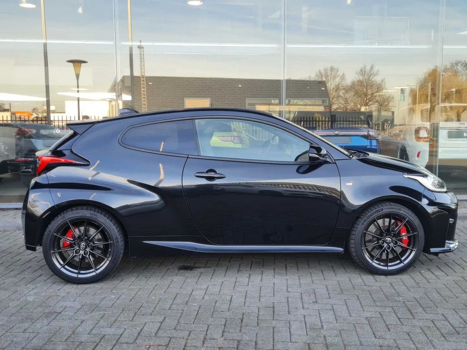 Toyota Yaris      2022