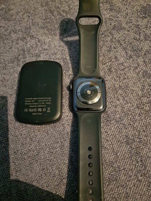 Apple watch 5 44mm +powerbank