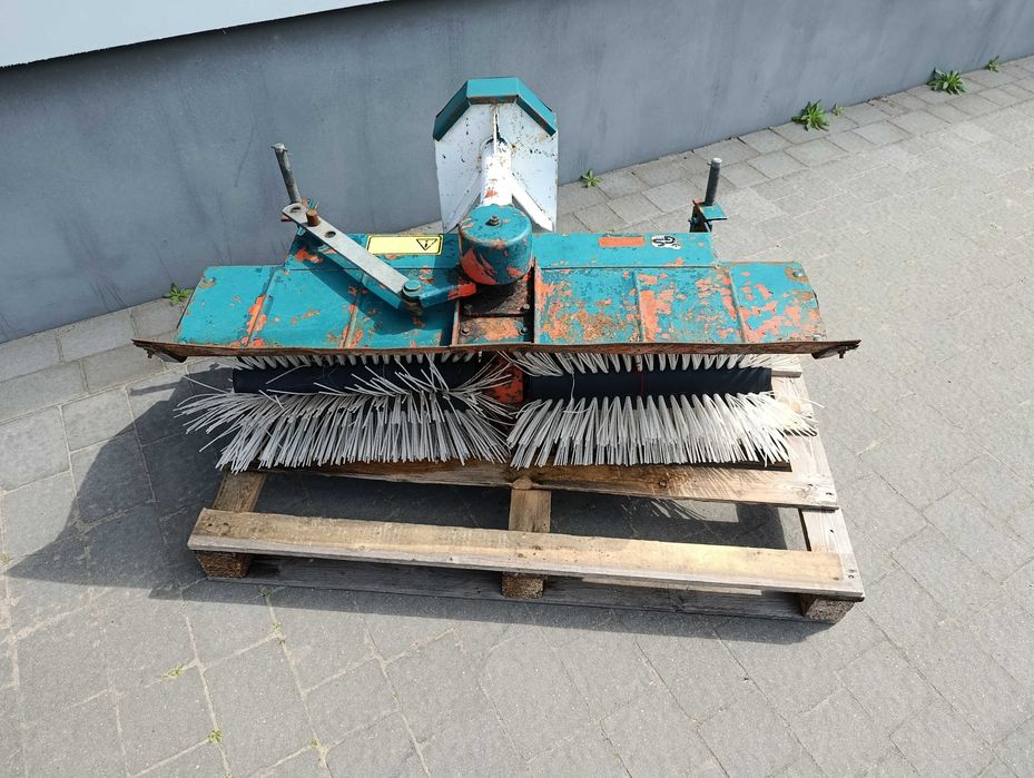 solidna zamiatarka 112 cm do traktorka