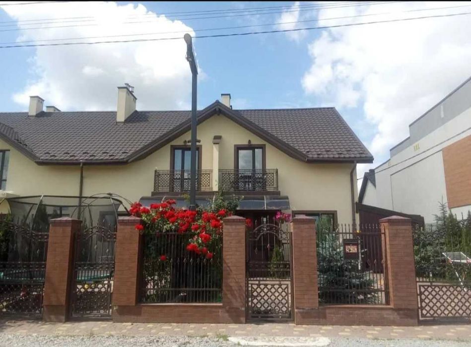 Терміновий продаж будинку в м. Рудне