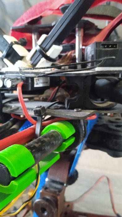 Duży dron typu HEXACOPTER – solidna konstrukcja, gotowy do pracy