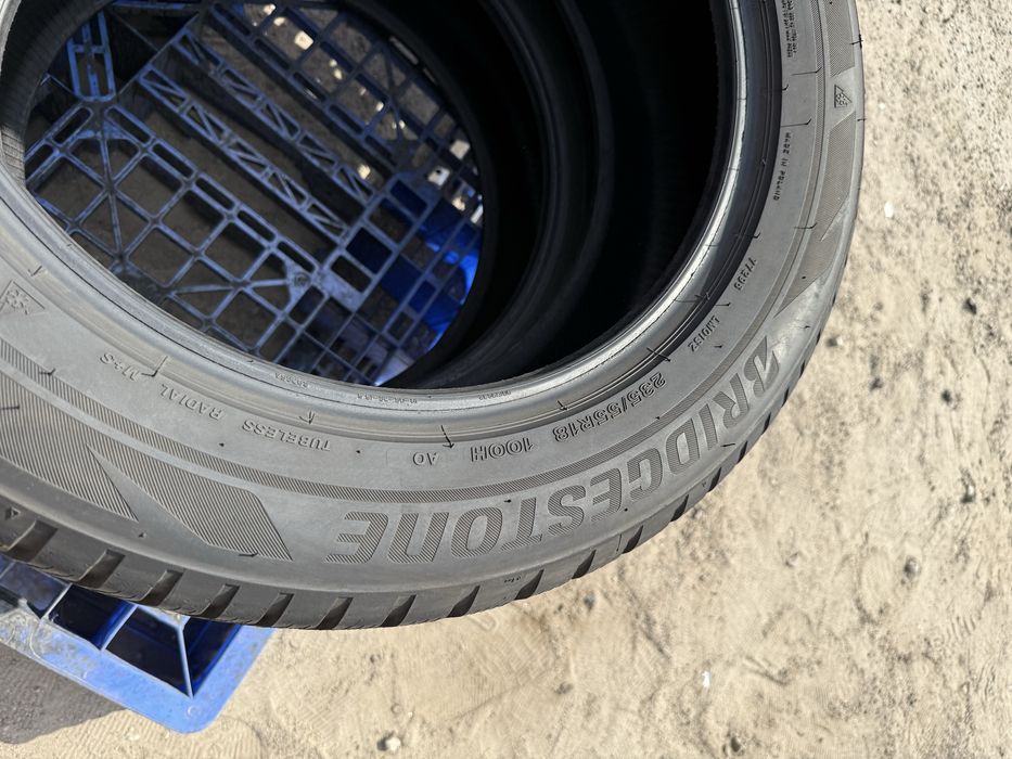 235/55 r18 Bridgestone Blizzak LM001 Резина зимняя