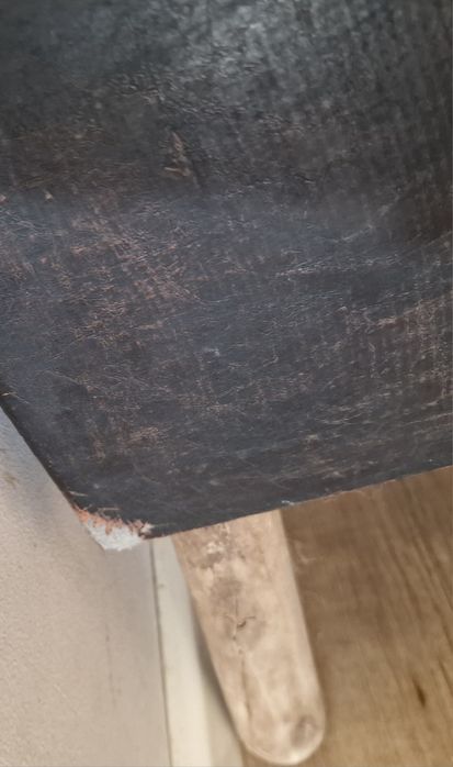 Arca antiga castanha