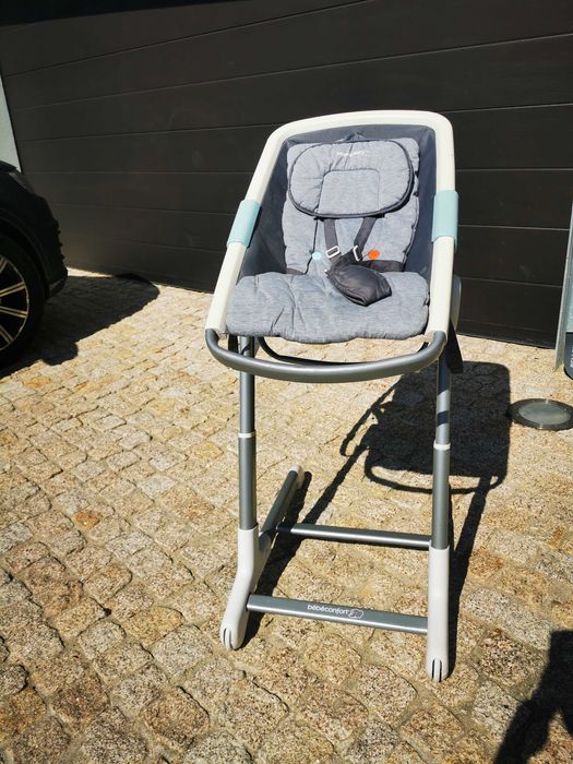 Espreguiçadeira com suporte para bebé