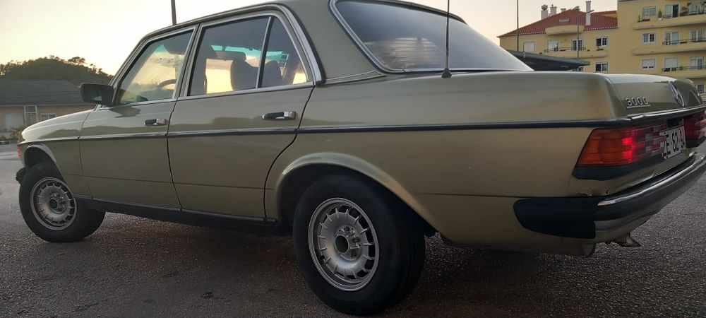 Mercedes Benz W123 300D