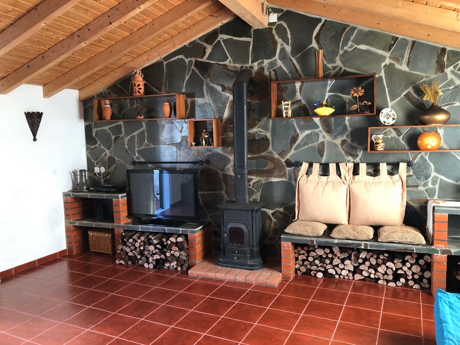 T2 Odeceixe, Longo Prazo, totalmente mobilado e cozinha equipada