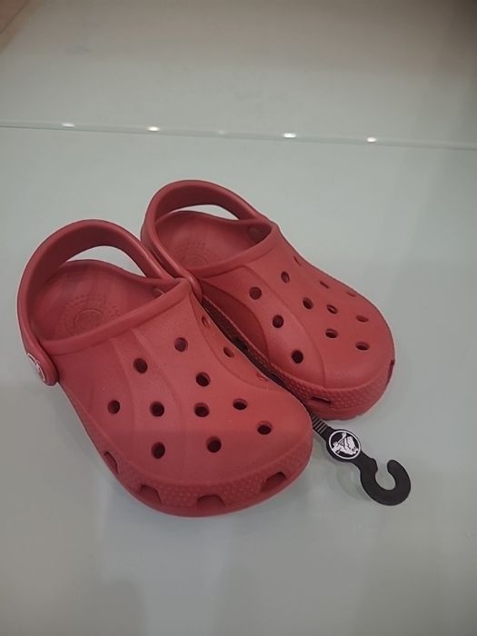 Дітячі босоніжки Crocs