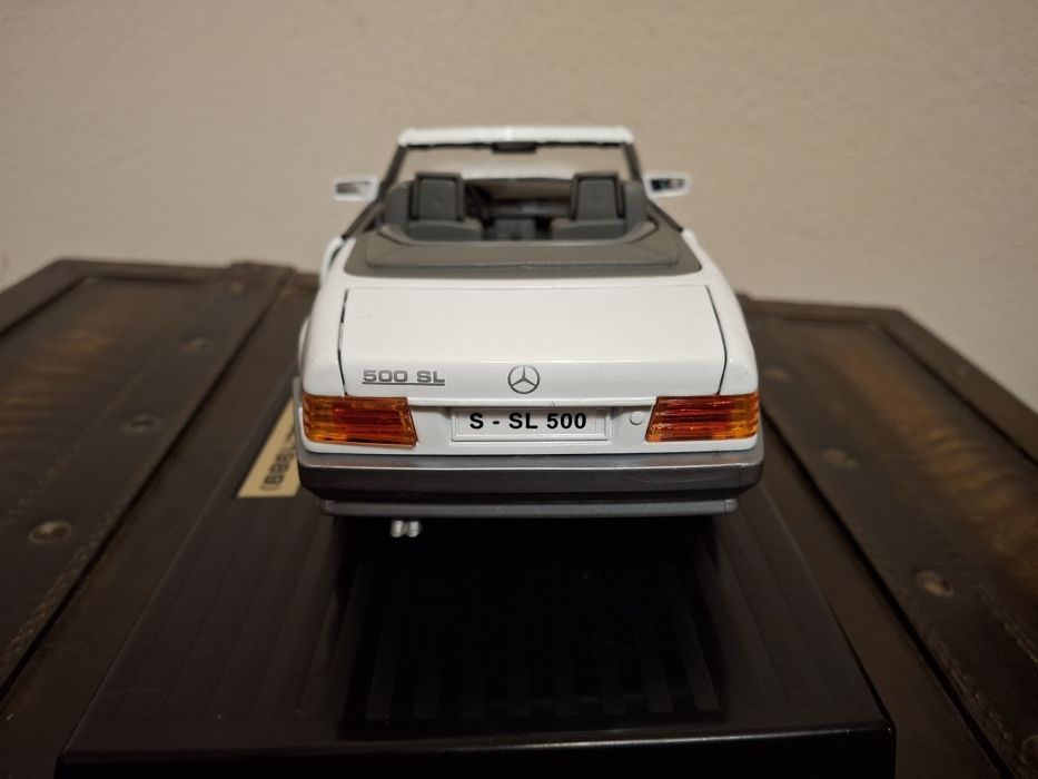 Mercedes 500 Sl escala 1/18