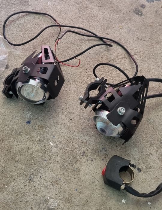 Farois de Alogeneo Givi S310