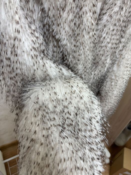 Трендова шубка Zara