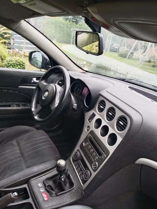 Sprzedam Alfa Romeo tanio