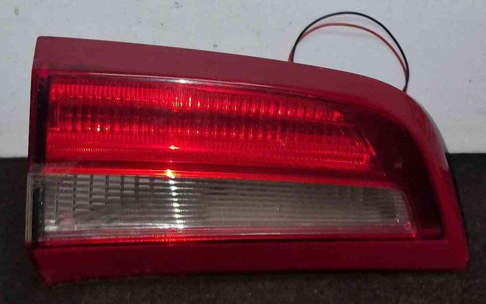 Farolim da Mala Esquerdo 30796271 - VOLVO V60 I