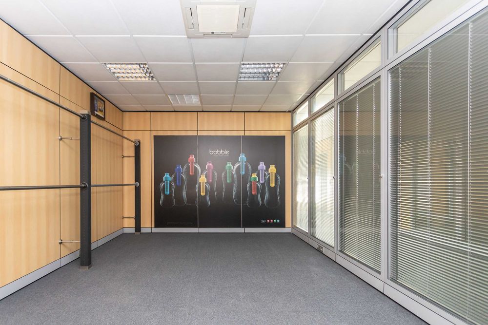 Armazém C/ Escritórios no Barreiro