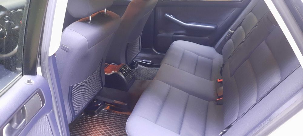 Audi A6 C5 2.4 V6 stan idealny