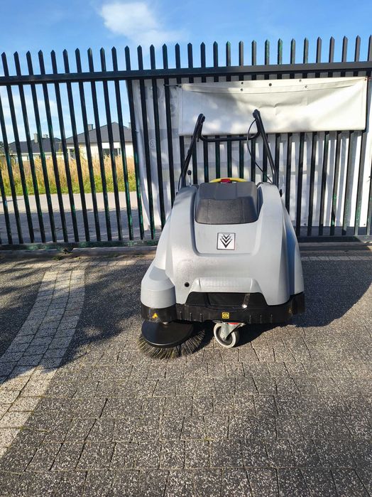 Zamiatarka KARCHER KM 75/40 W BP Pack Gwarancja