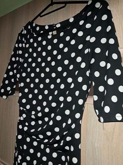 Sukienka w kropki
