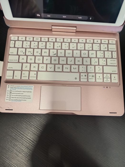 iPad Air 3 (A2152) 64GB Rosa — Excelente Estado + Capa Teclado