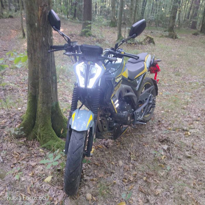 Мотоцикл мустанг ST200