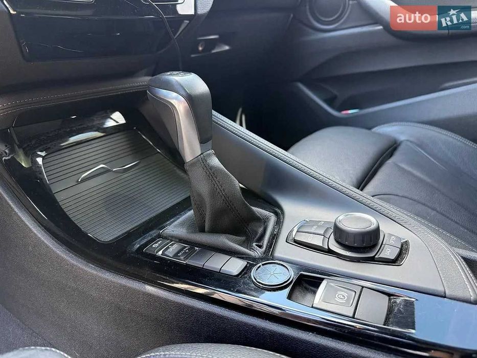 Продаю BMW X2 2018
