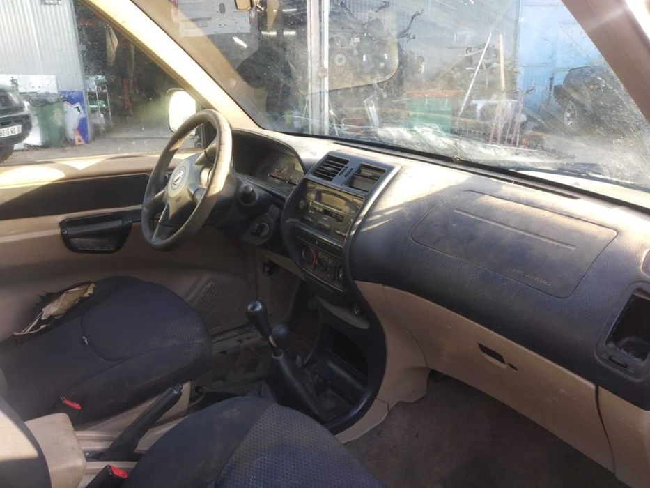 Nissan Terrano 2 2.7 tdi pra vender à peça.