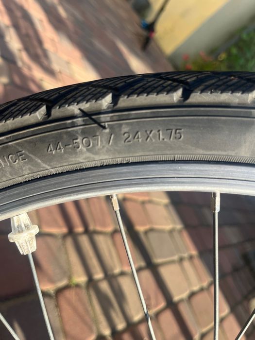 Rower Riverside dziewczęcy 24 całe