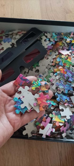 Цікаві пазли з окулярами