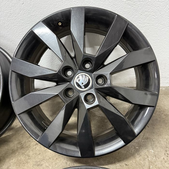 Alufelgi 17" 5x112 Skoda Octavia II Karoq Superb Vw Golf