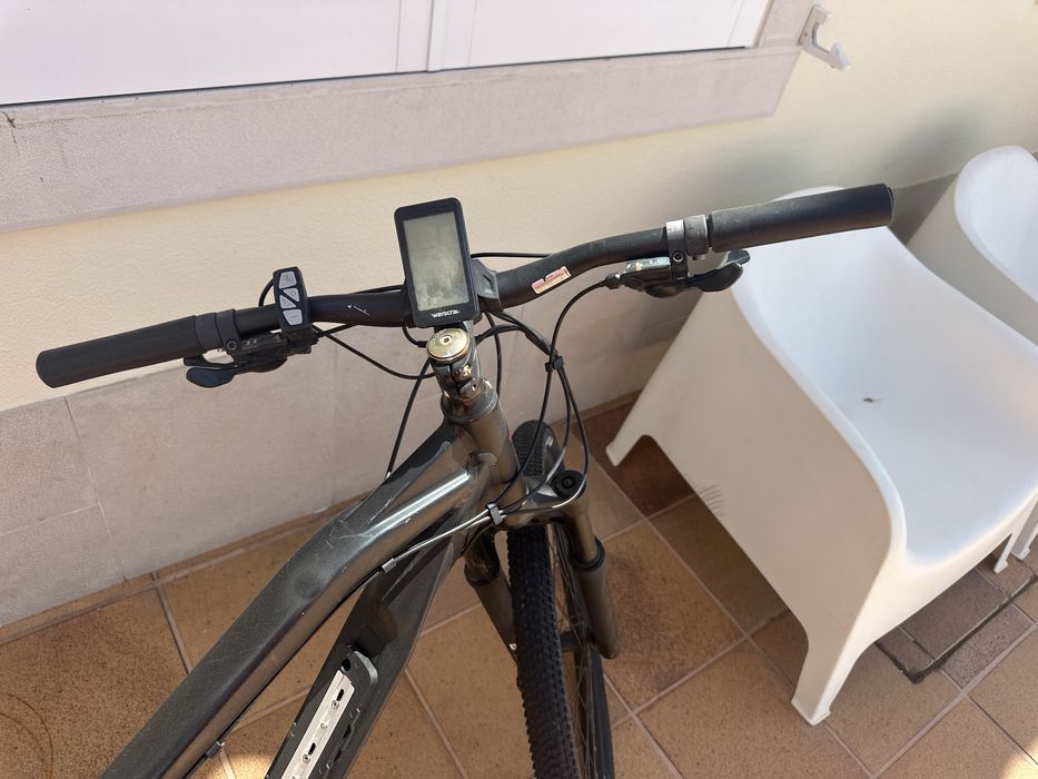 bicicleta elétrica de montanha (Wayscral Anyway E200) bateria avariada