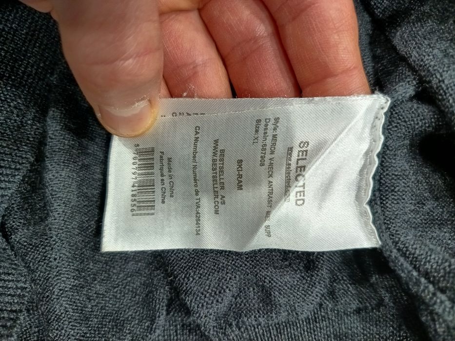 Sweter męski Selected 100% wełna merino v-neck roz. XL