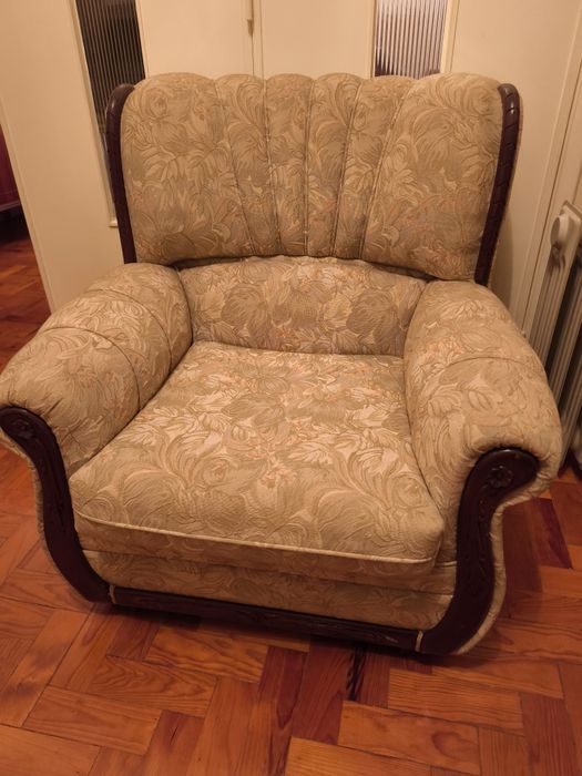 Vendo sofá 3 lugares com cama + 2 individuais