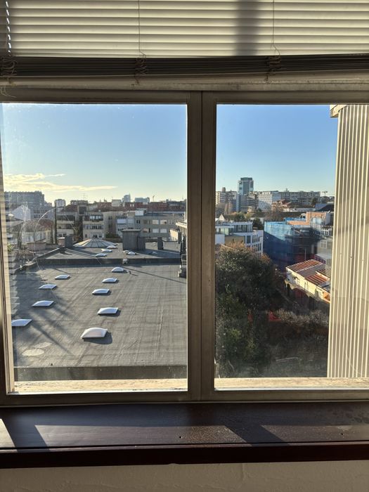 Aluga-se escritório