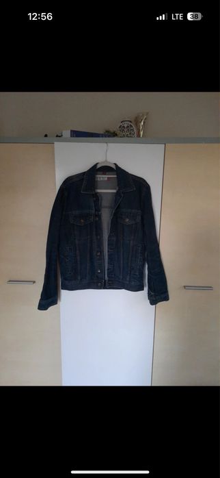 Jeansowa kurtka w stylu VINTAGE