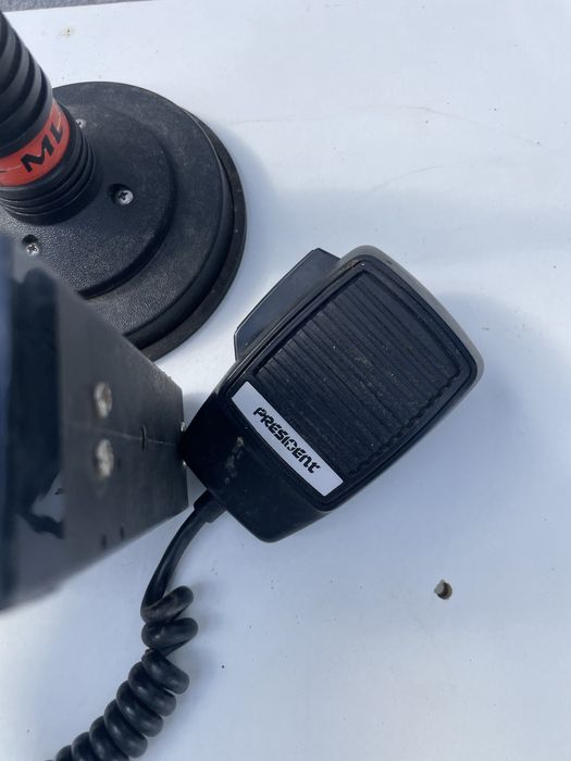 CB marca President, modelo Taylor F